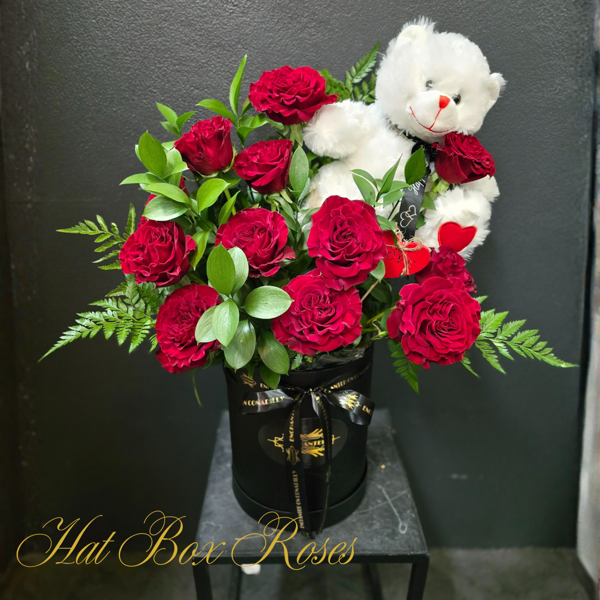 Hat Box Roses | 12 Red Roses